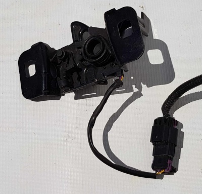 Замок капота Chevrolet Camaro 2009-2015 22787038